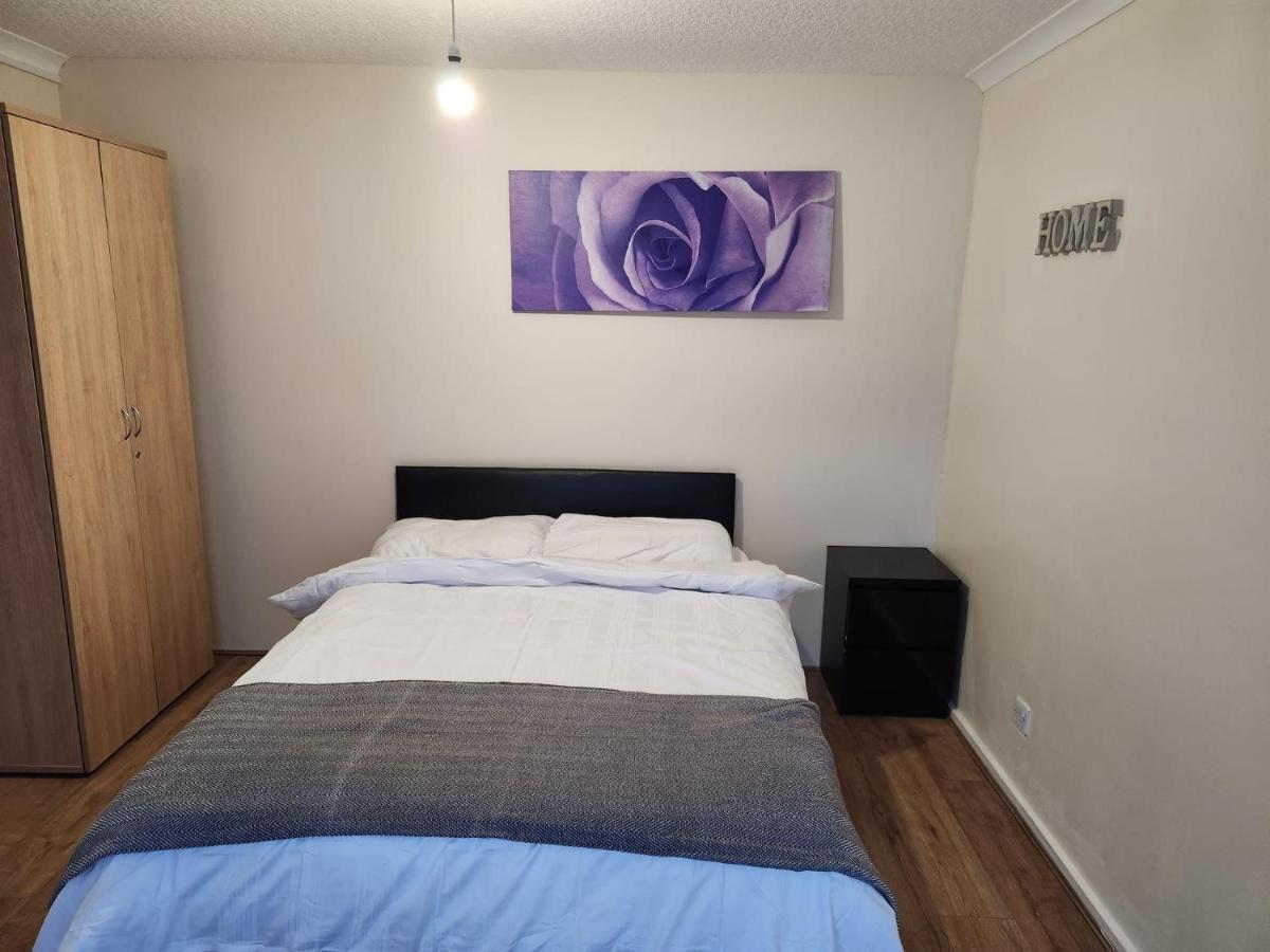 Crane Home In Dagenham With Free Wi Fi Zewnętrze zdjęcie